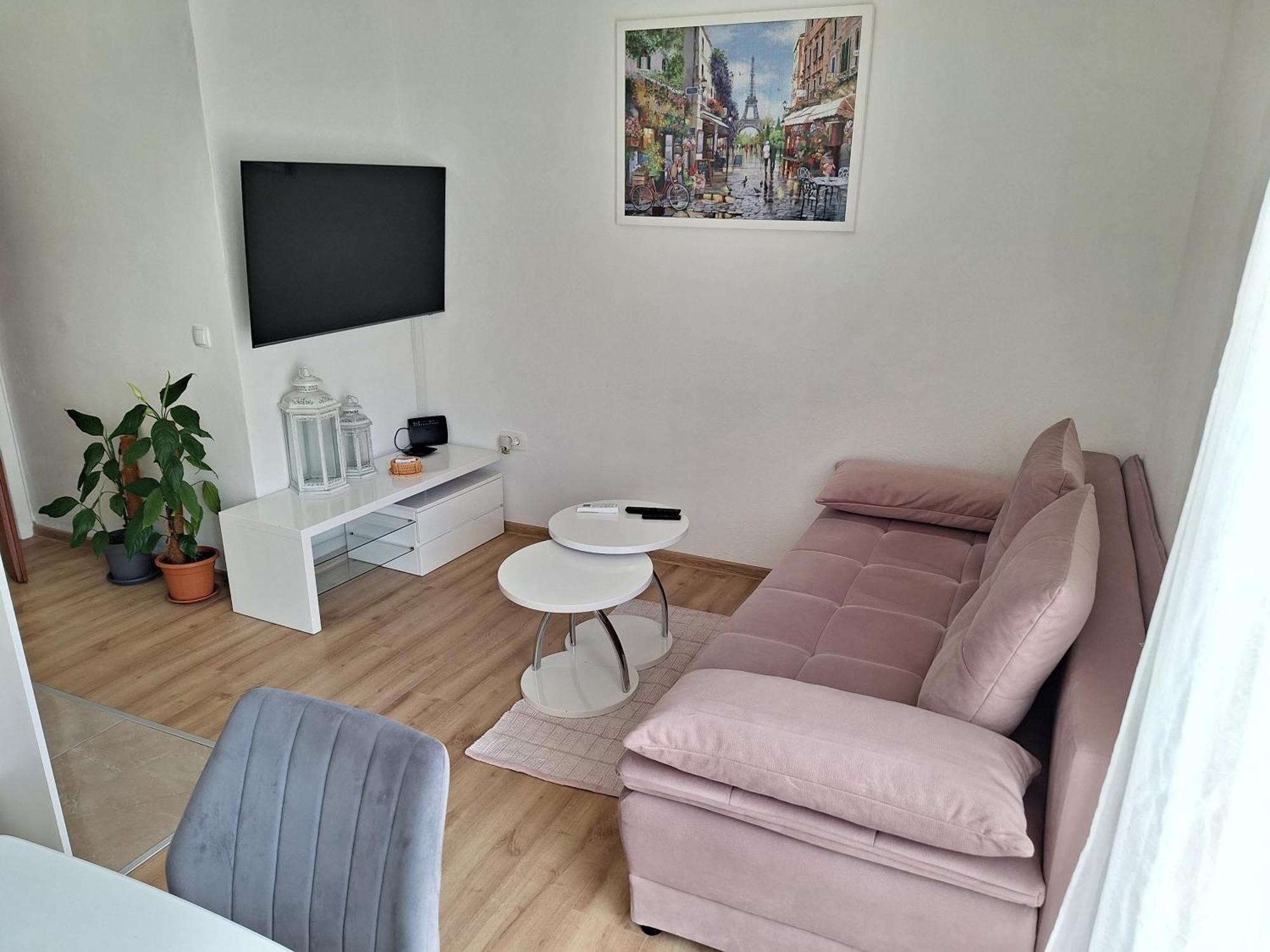 3m Apartment Split